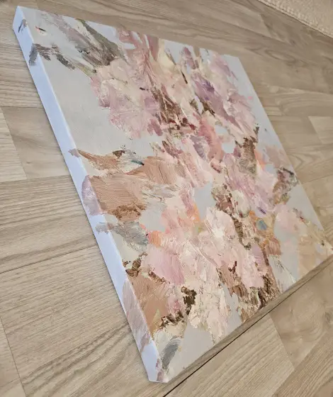 Pale Bloom thumbnail 2